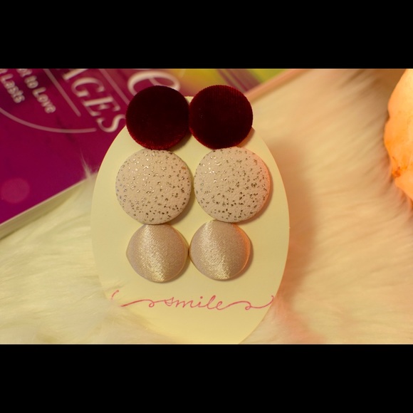 Handmade Button Earrings Valentines Day Set - Picture 2 of 3